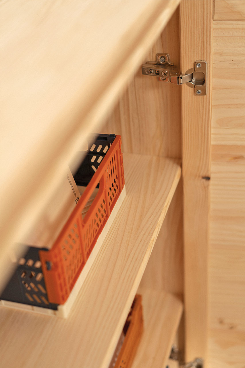 Imagen de ambiente 6 para:Armario de madera maciza